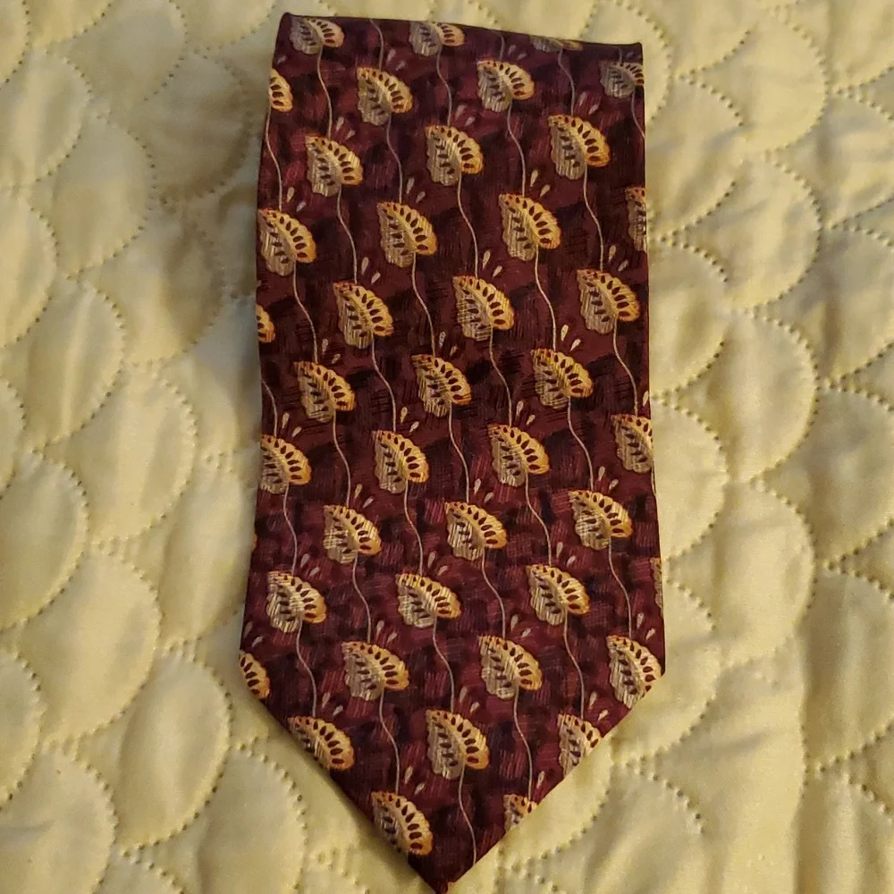Necktie - Picture 1 of 3